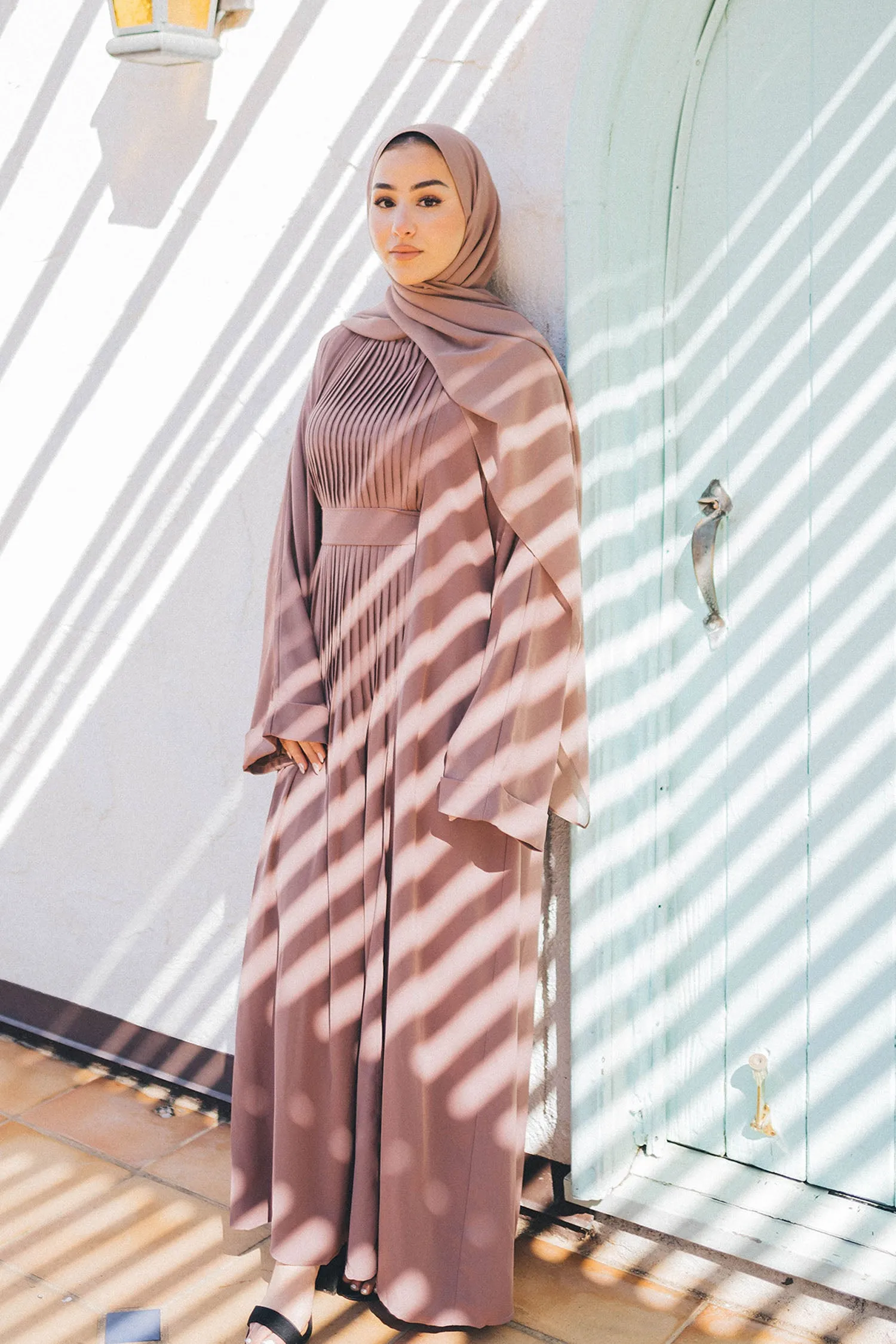 Adina Pleat Abaya Set- Desert Rose