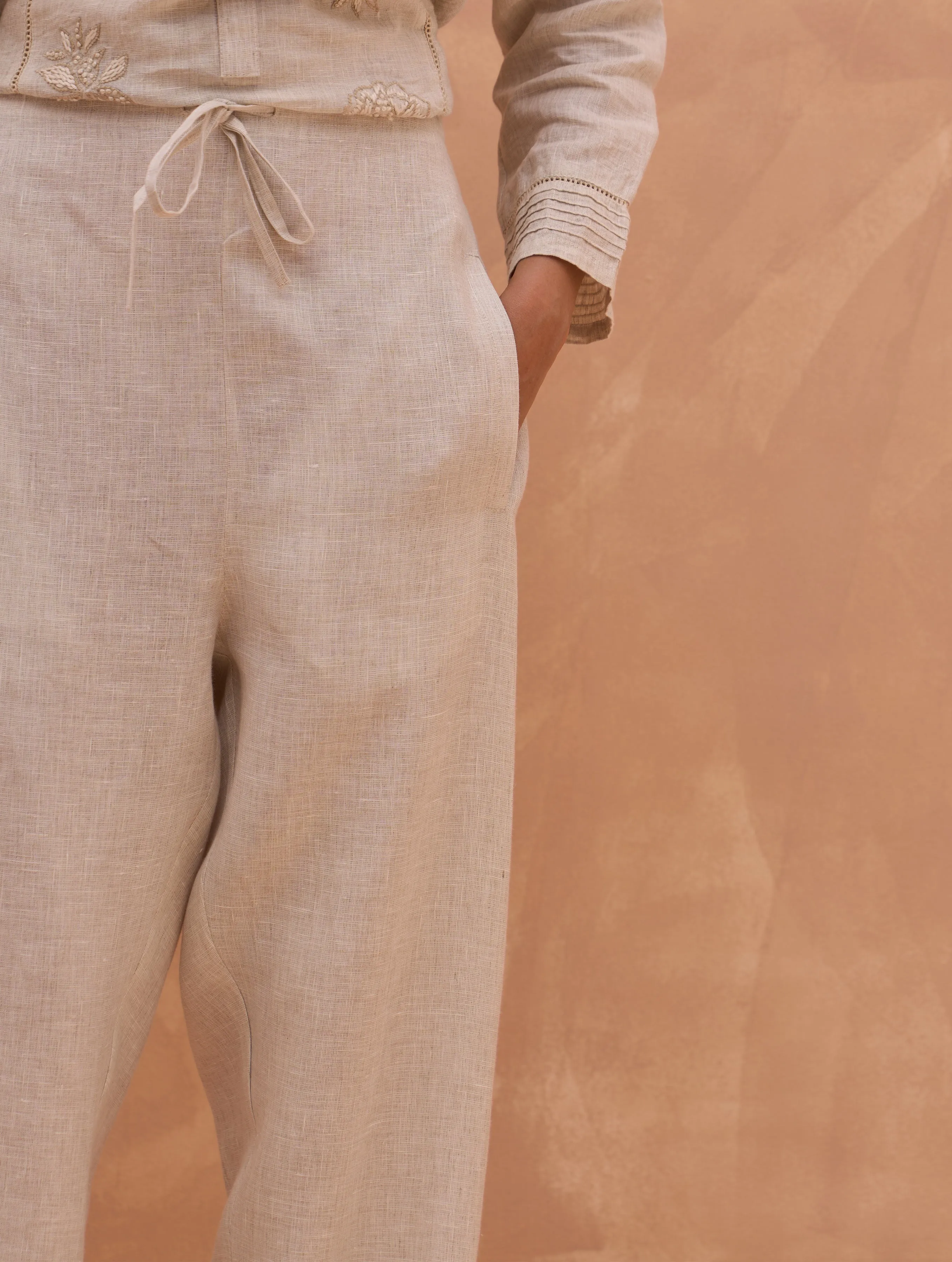 Nena Pintuck Linen Pant - Off White