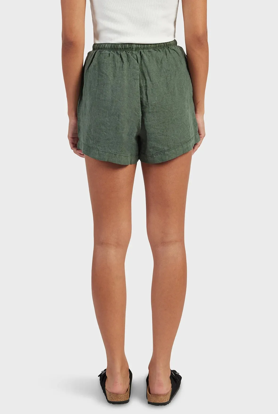 (W) Riviera Linen Short in Sherwood Green